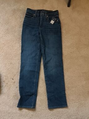 NWT Classic High-Rise Straight Jeans - Dark Blue 2/26 R Lucky brand